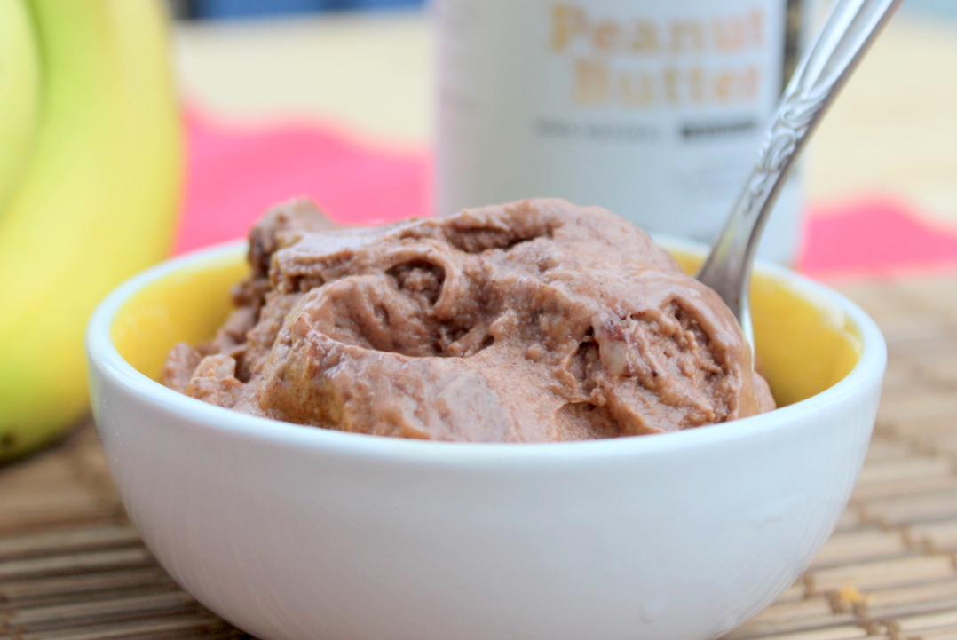 Schoko-Erdnuss Nicecream